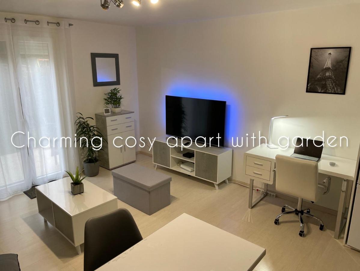Charming Cosy Apart With Garden Free Parking Кле-Суи Екстериор снимка