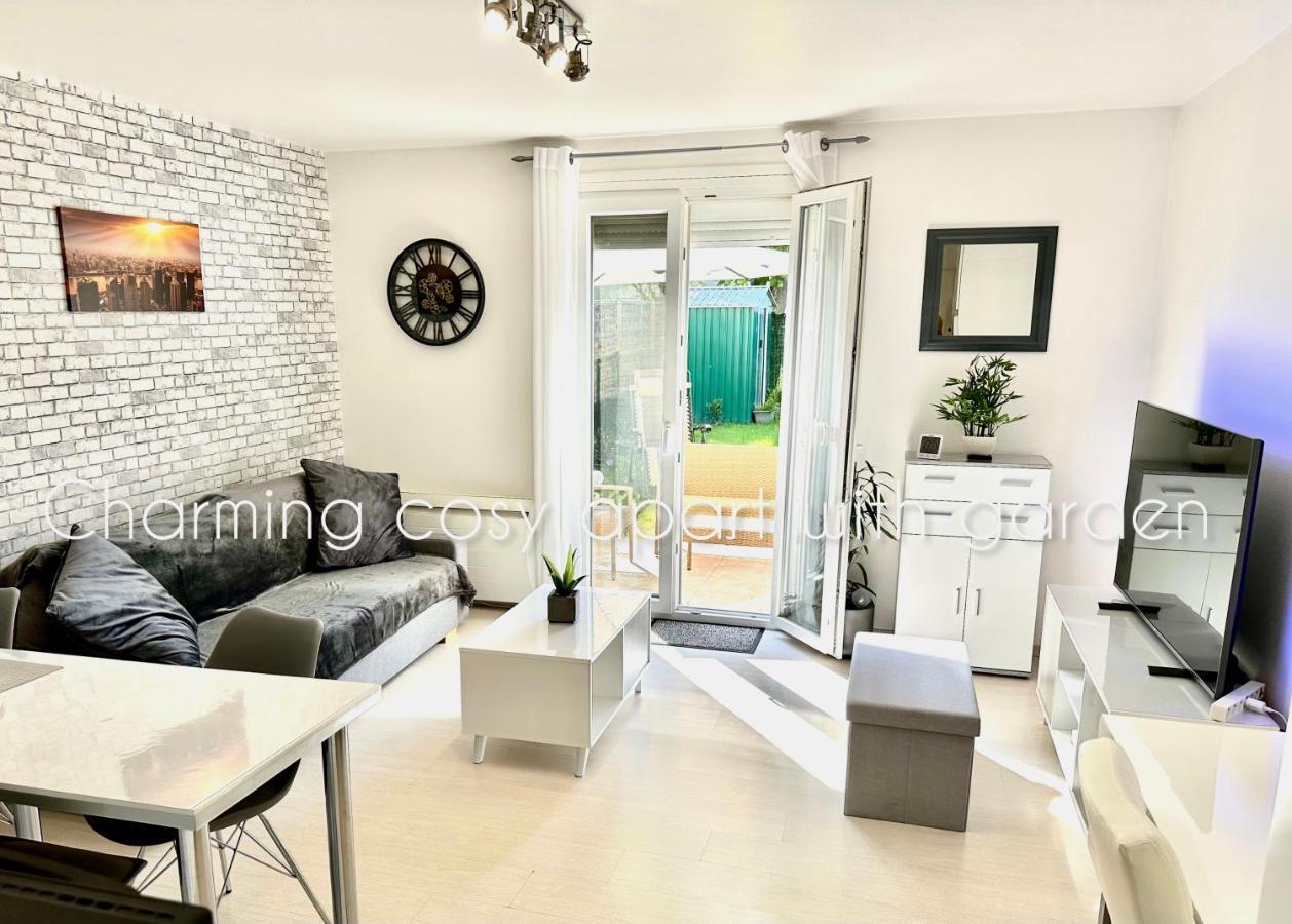 Charming Cosy Apart With Garden Free Parking Кле-Суи Екстериор снимка